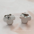 Alta calidad Mickey Mouse pendientes de acero inoxidable Stud Pendientes de titanio ZZE009